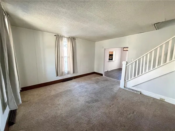 $1,150 | 433 New York Avenue, Unit REAR, Rochester, PA 15074