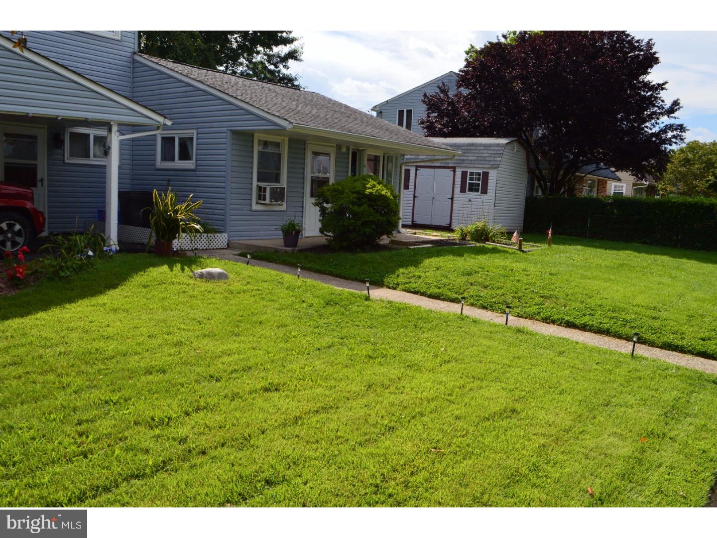 2816 Norcom Road Philadelphia, PA 19154 - Photo 13 of 13 Exterior