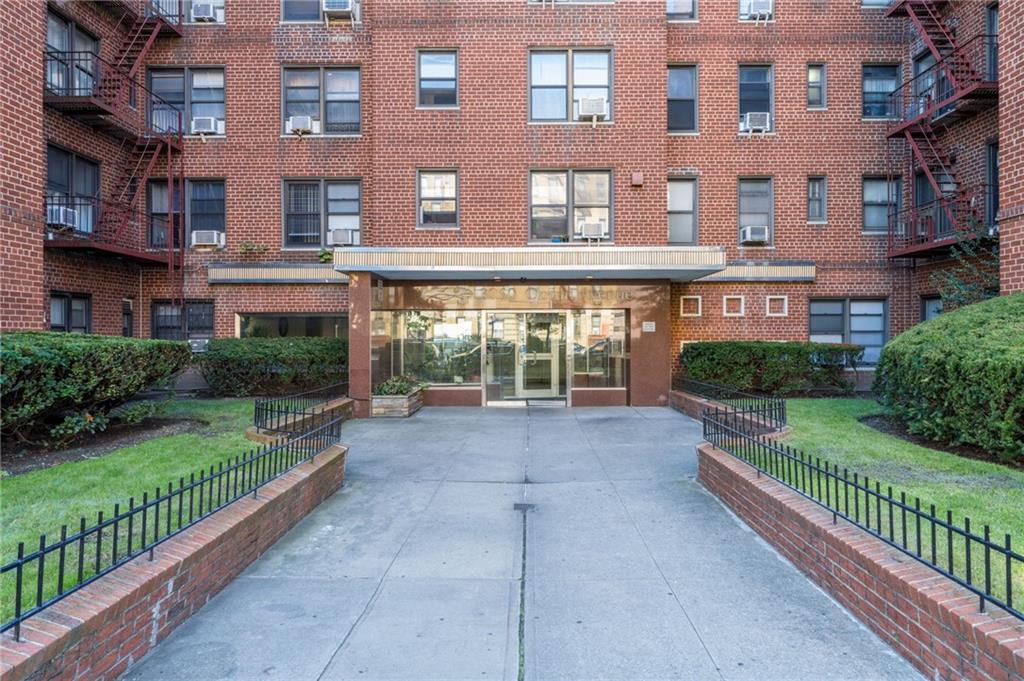3060 Ocean Avenue, Unit 2L Brooklyn, NY 11235 - Photo 11 of 13 a view of a building with garden
