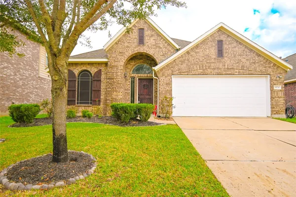 $2,150 | 19734 Amber Village Lane, Richmond, TX 77407