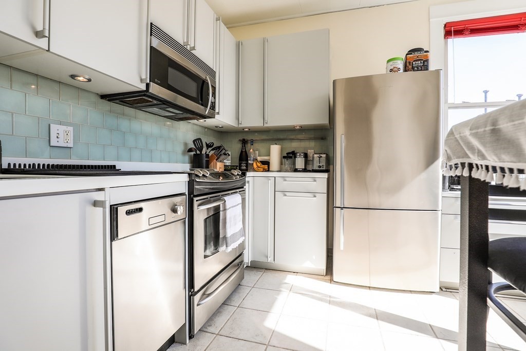 8 Euston Street, Unit 6 Brookline, MA 02446 - Photo 5 of 18