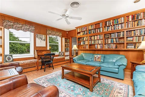 $1,275,000 | 133 Tupelo Hill Drive, Cranston, RI 02920