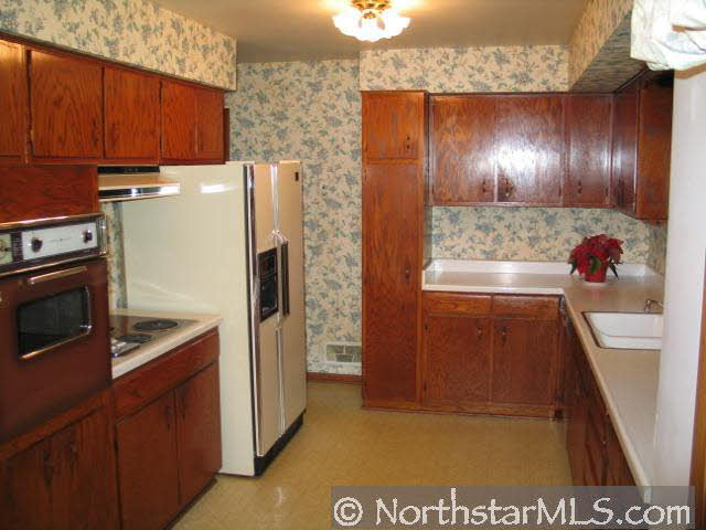 641 South Freeway Road St. Paul, MN 55118 - Photo 3 of 10 Gallery Image 3