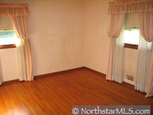641 South Freeway Road St. Paul, MN 55118 - Photo 4 of 10 Gallery Image 4