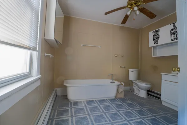 $87,900 | 1801 West Meinecke Avenue, Milwaukee, WI 53206