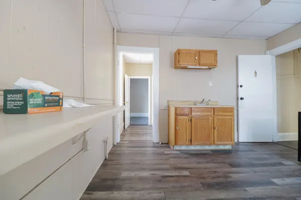$87,900 | 1801 West Meinecke Avenue, Milwaukee, WI 53206