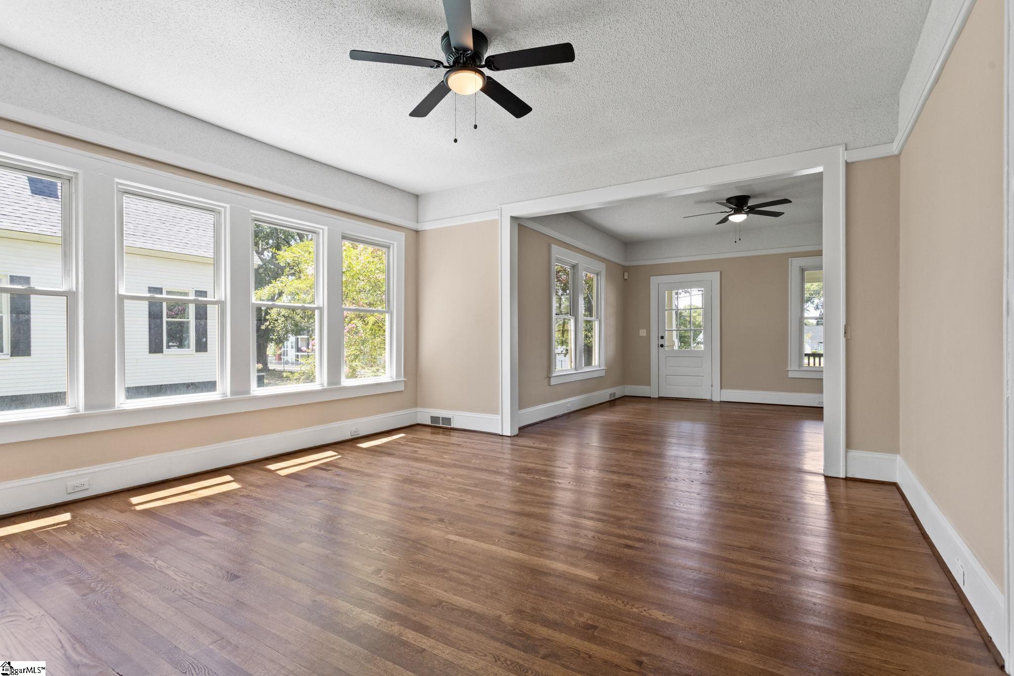 121 Victor Avenue Greer, SC 29651 - Photo 10 of 30 Gallery Image 10