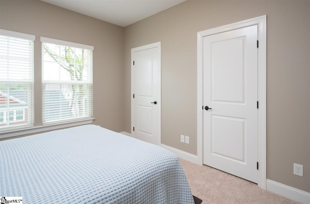 8 Drayton Hall Road Simpsonville, SC 29681 - Photo 16 of 36 Gallery Image 16