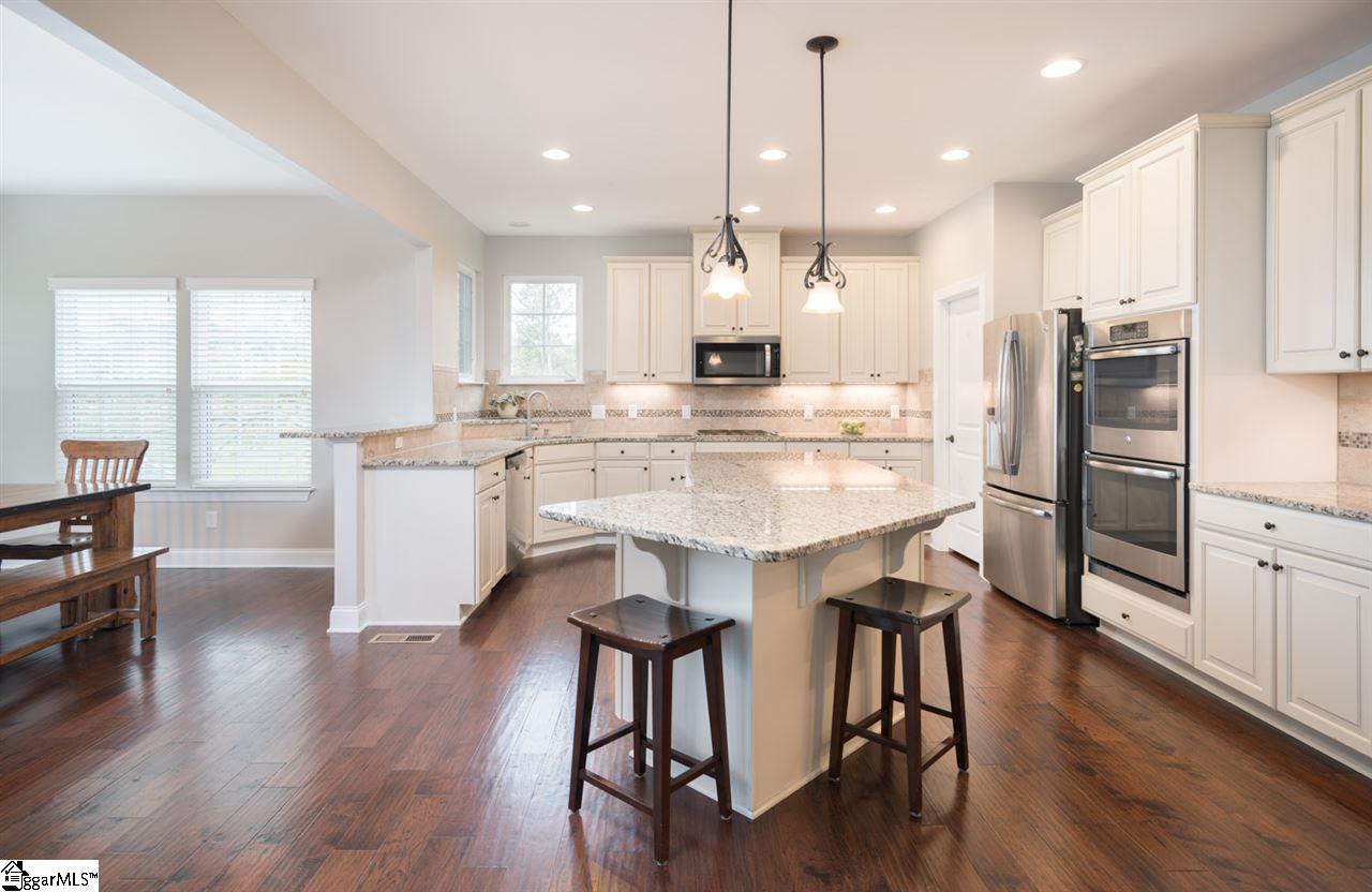 8 Drayton Hall Road Simpsonville, SC 29681 - Photo 10 of 36 Gallery Image 10
