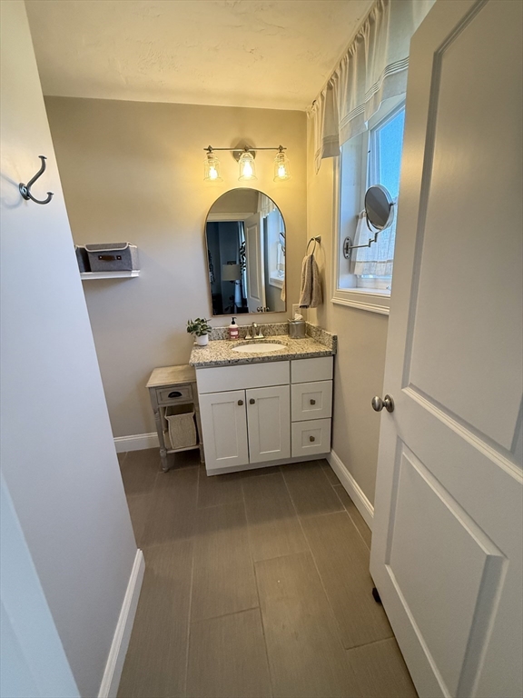 47 Eustis Street Worcester, MA 01606 - Photo 15 of 28