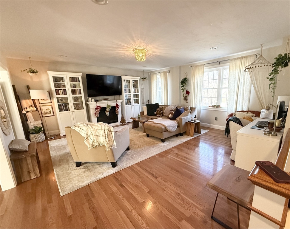 47 Eustis Street Worcester, MA 01606 - Photo 7 of 28