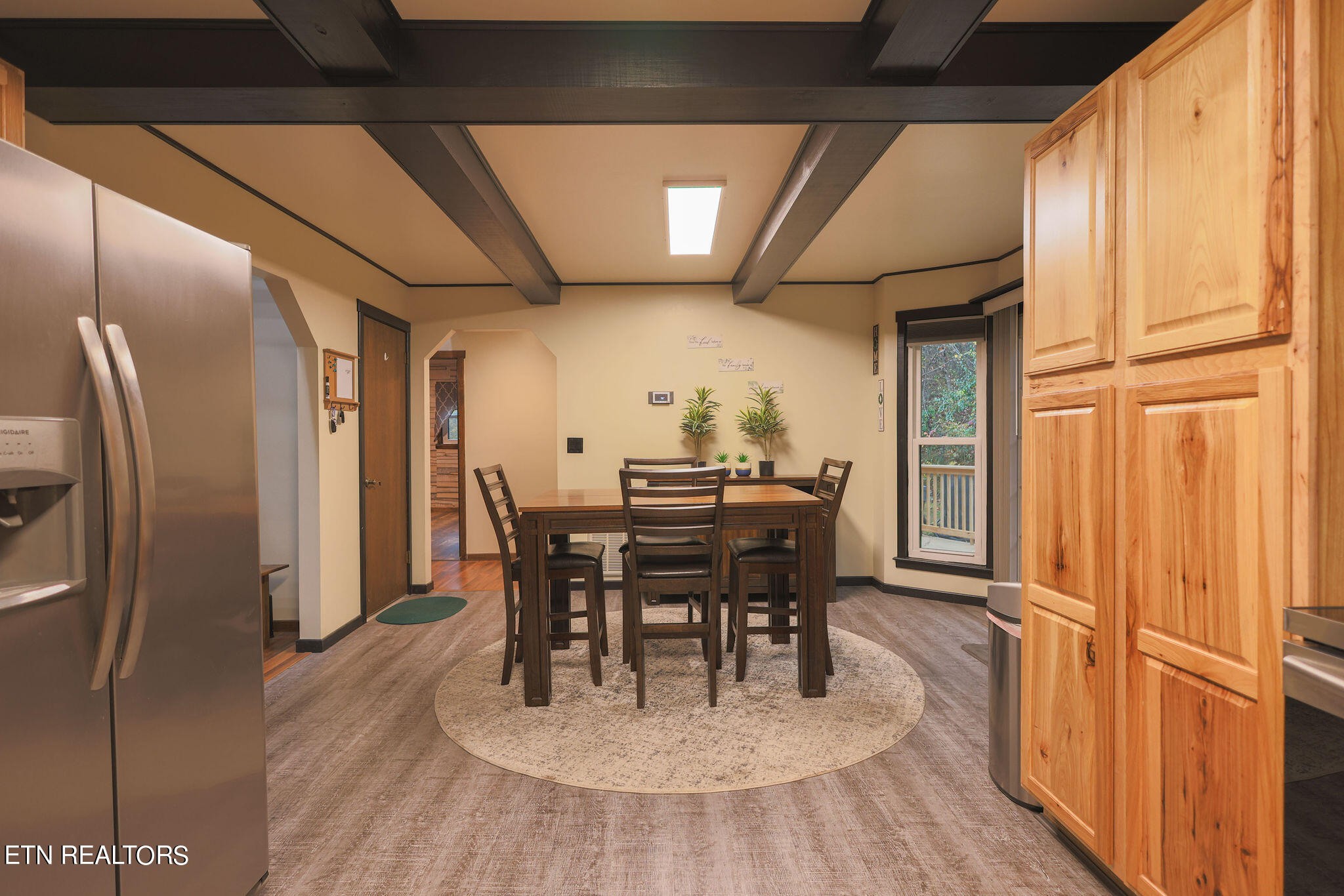 160 Rainbow Lane La Follette, TN 37766 - Photo 17 of 58 a view of a dining room with furniture