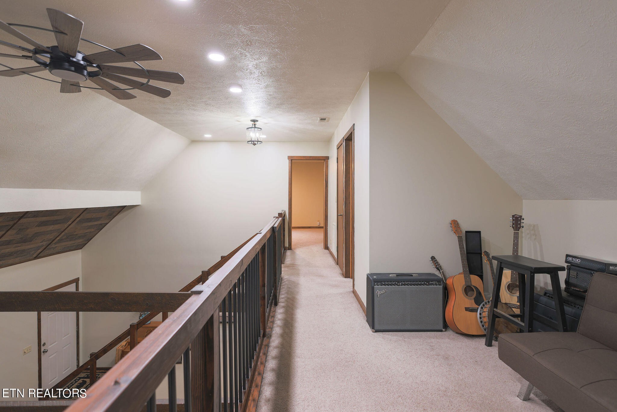 160 Rainbow Lane La Follette, TN 37766 - Photo 28 of 58 a view of a livingroom with furniture and staircase