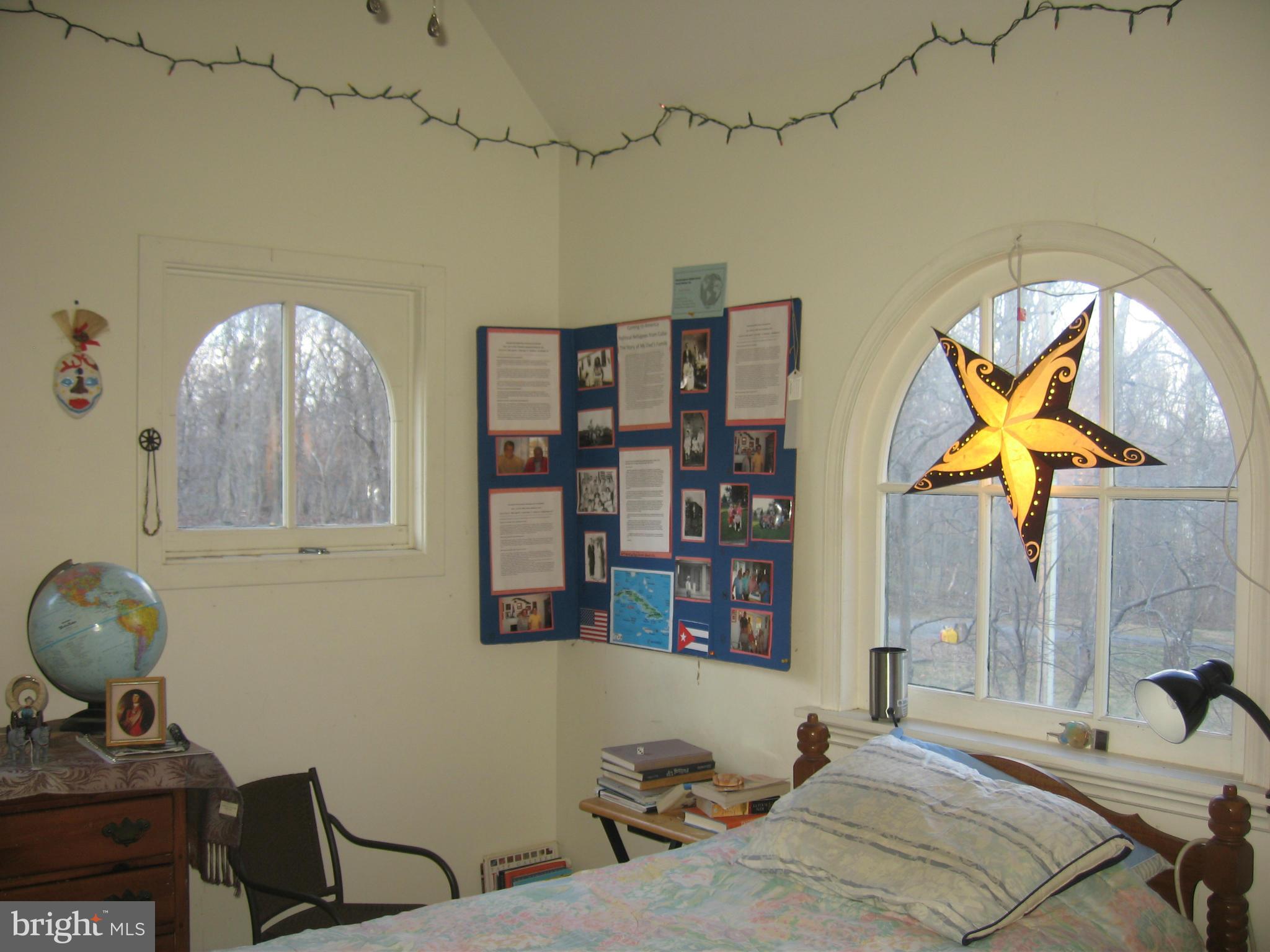 4875 River Road Shepherdstown, WV 25443 - Photo 27 of 30 Bedroom