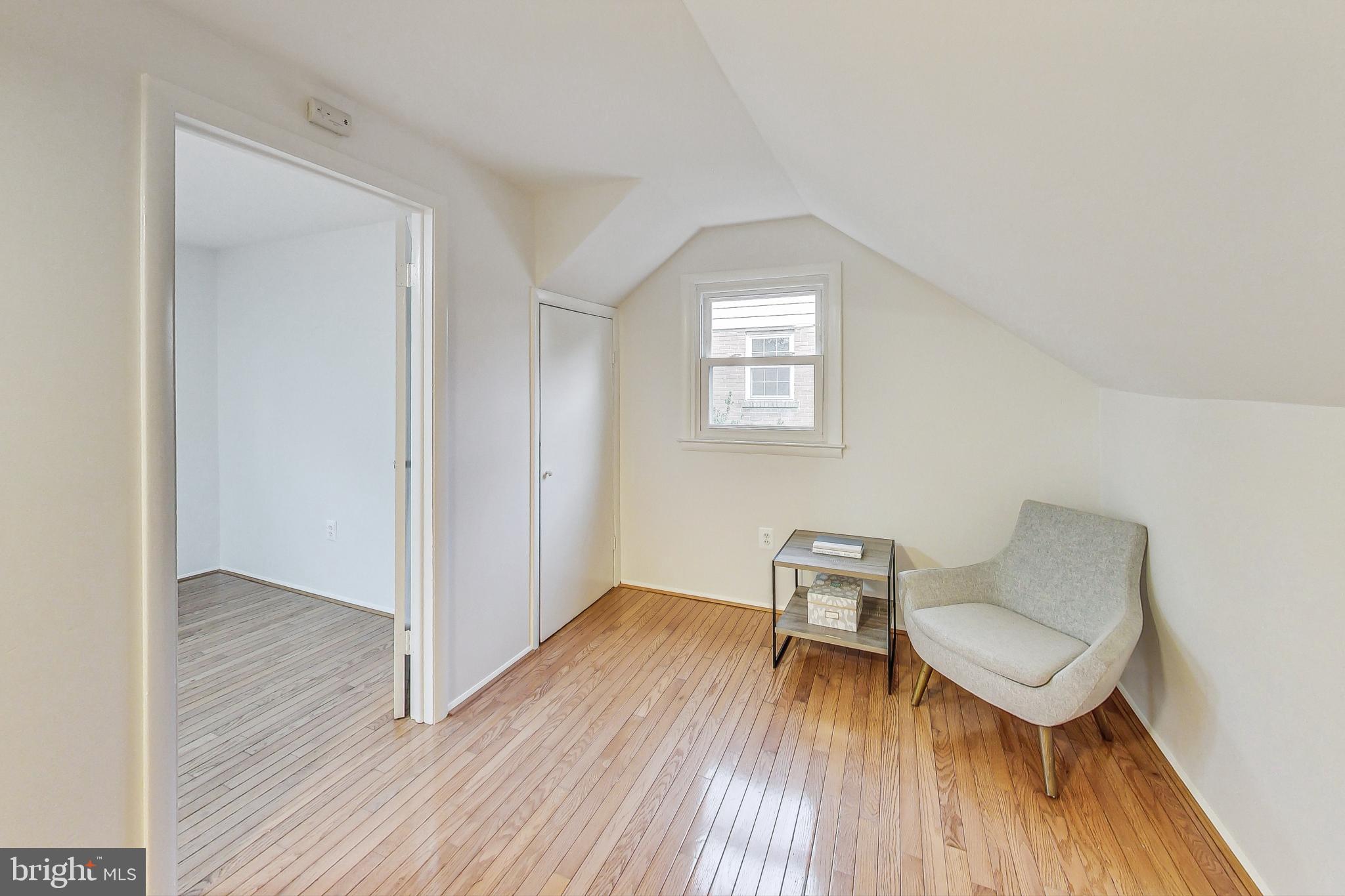 1708 Brisbane Street Silver Spring, MD 20902 - Photo 14 of 27 landing