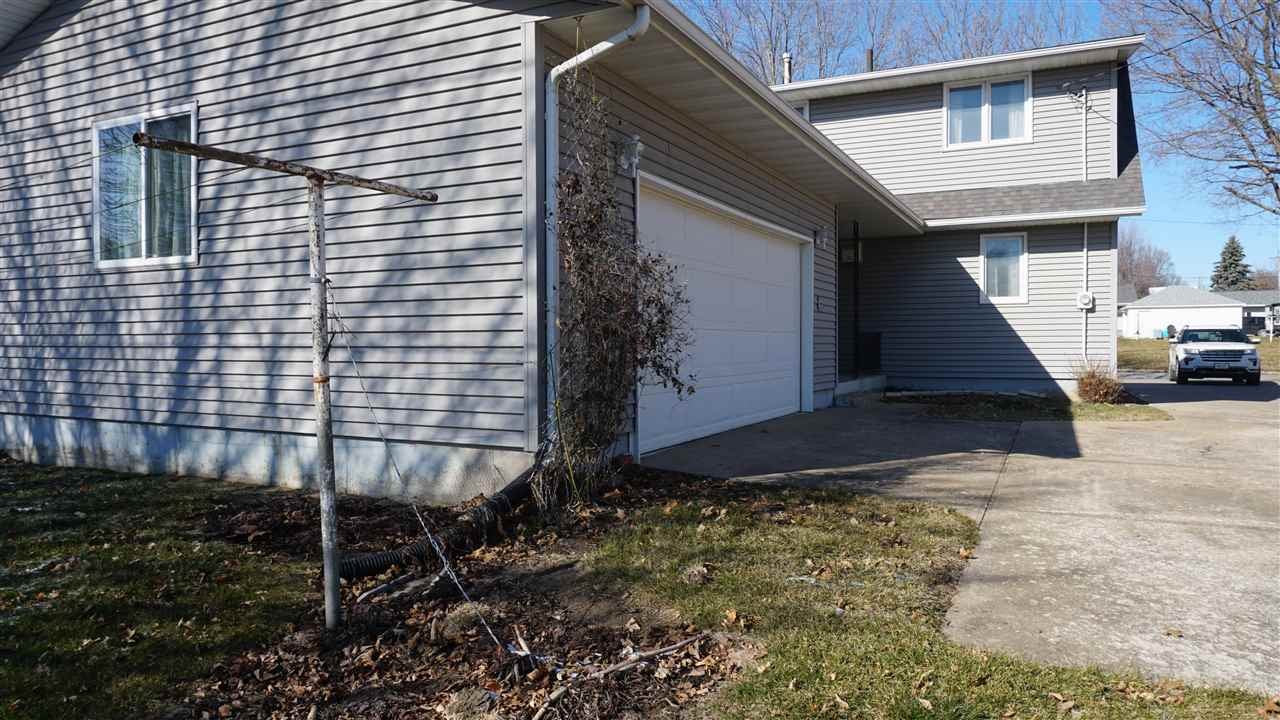 203 East Pioneer Road Lone Tree, IA 52755 - Photo 3 of 22 Gallery Image 3