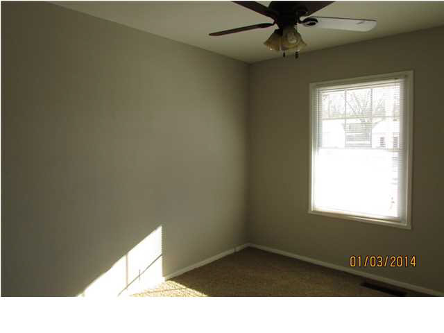 4312 Chadwick Road Evansville, IN 47710 - Photo 17 of 31 Gallery Image 17