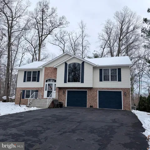 $349,900 | 6071 Greenbriar Court, Fayetteville, PA 17222