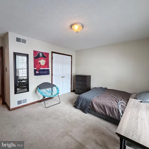 $349,900 | 6071 Greenbriar Court, Fayetteville, PA 17222