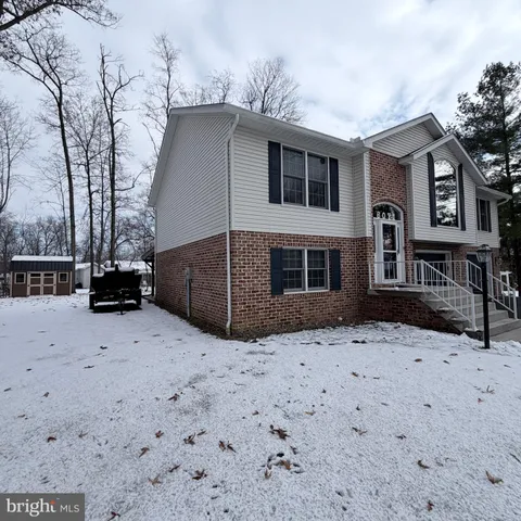 $349,900 | 6071 Greenbriar Court, Fayetteville, PA 17222