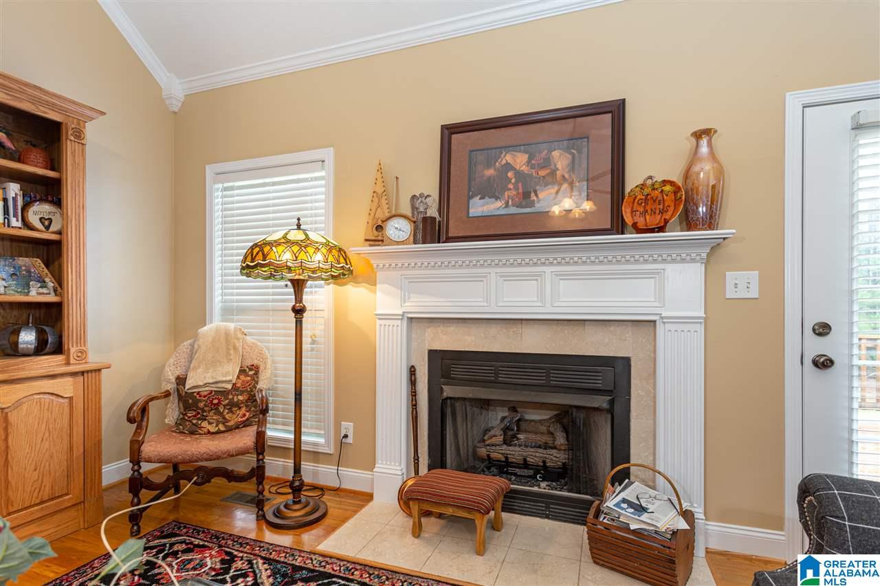 914 Ridgeway Drive Oneonta, AL 35121 - Photo 8 of 29