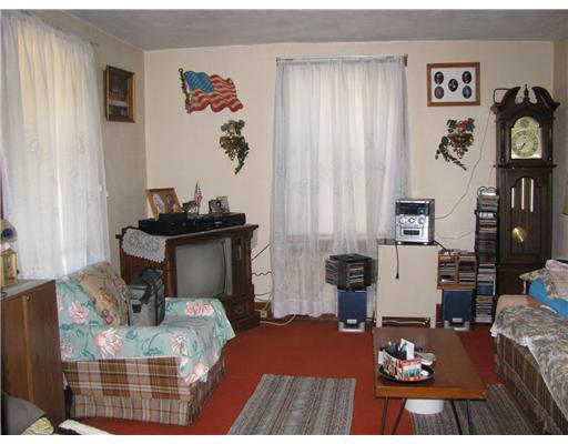 1259 Husband Road Somerset, PA 15501 - Photo 4 of 9 Living Room.