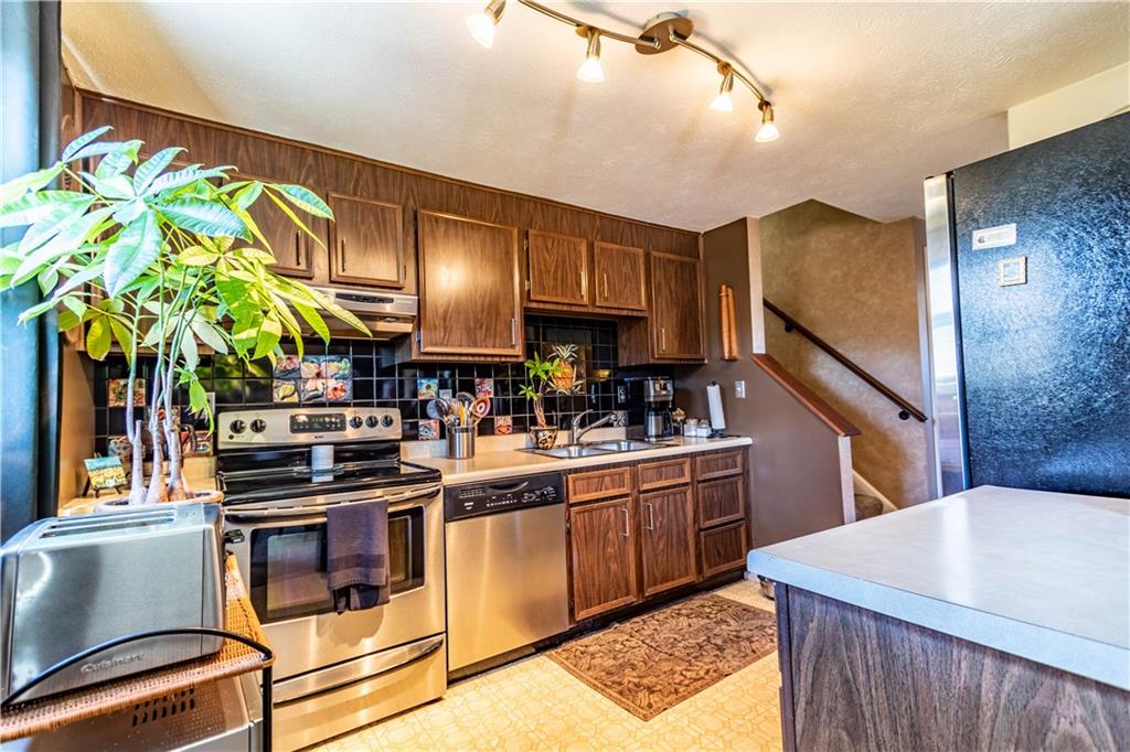 508 Partridge Run Road Gibsonia, PA 15044 - Photo 6 of 24 Gallery Image 6