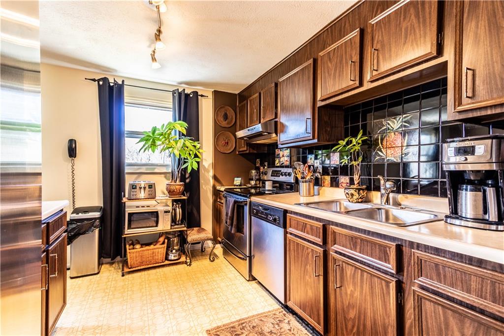 508 Partridge Run Road Gibsonia, PA 15044 - Photo 7 of 24 Gallery Image 7