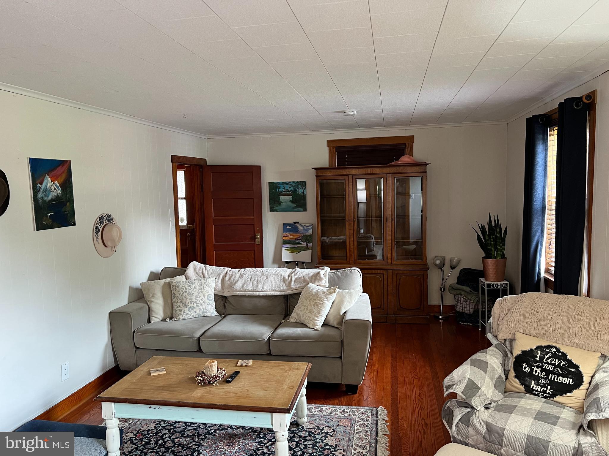 32 Paradise Road Aberdeen, MD 21001 - Photo 12 of 27 a living room with furniture and a flat screen tv