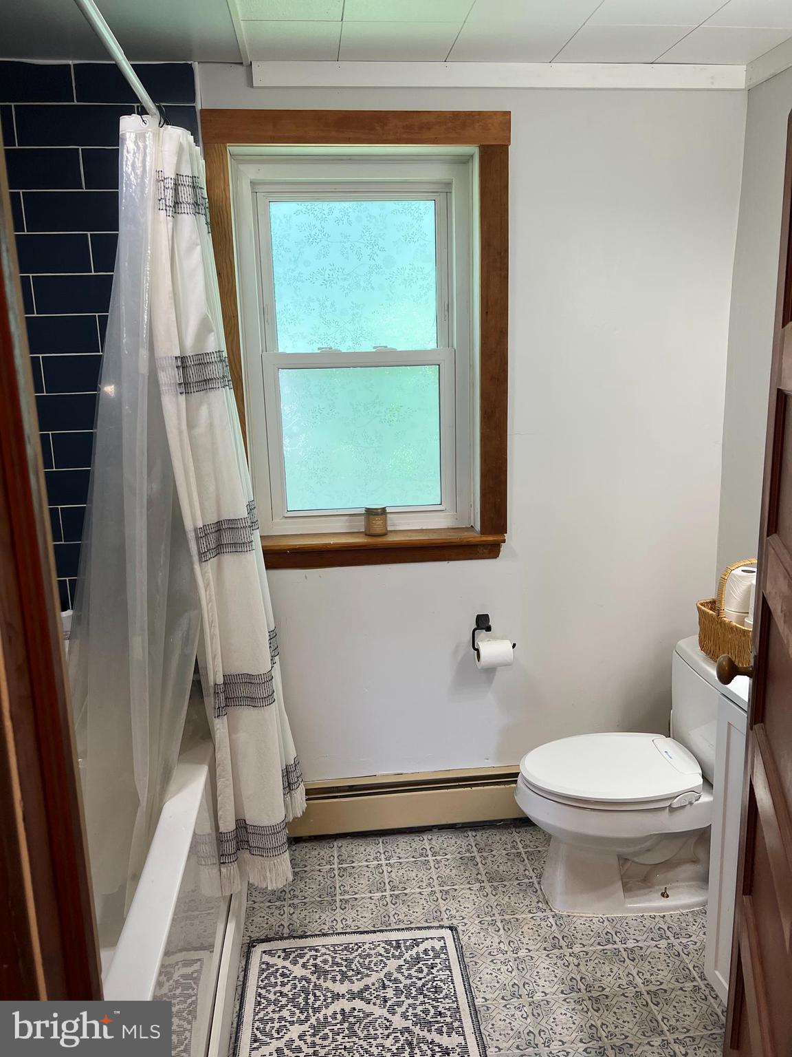 32 Paradise Road Aberdeen, MD 21001 - Photo 17 of 27 a bathroom with a toilet and a shower