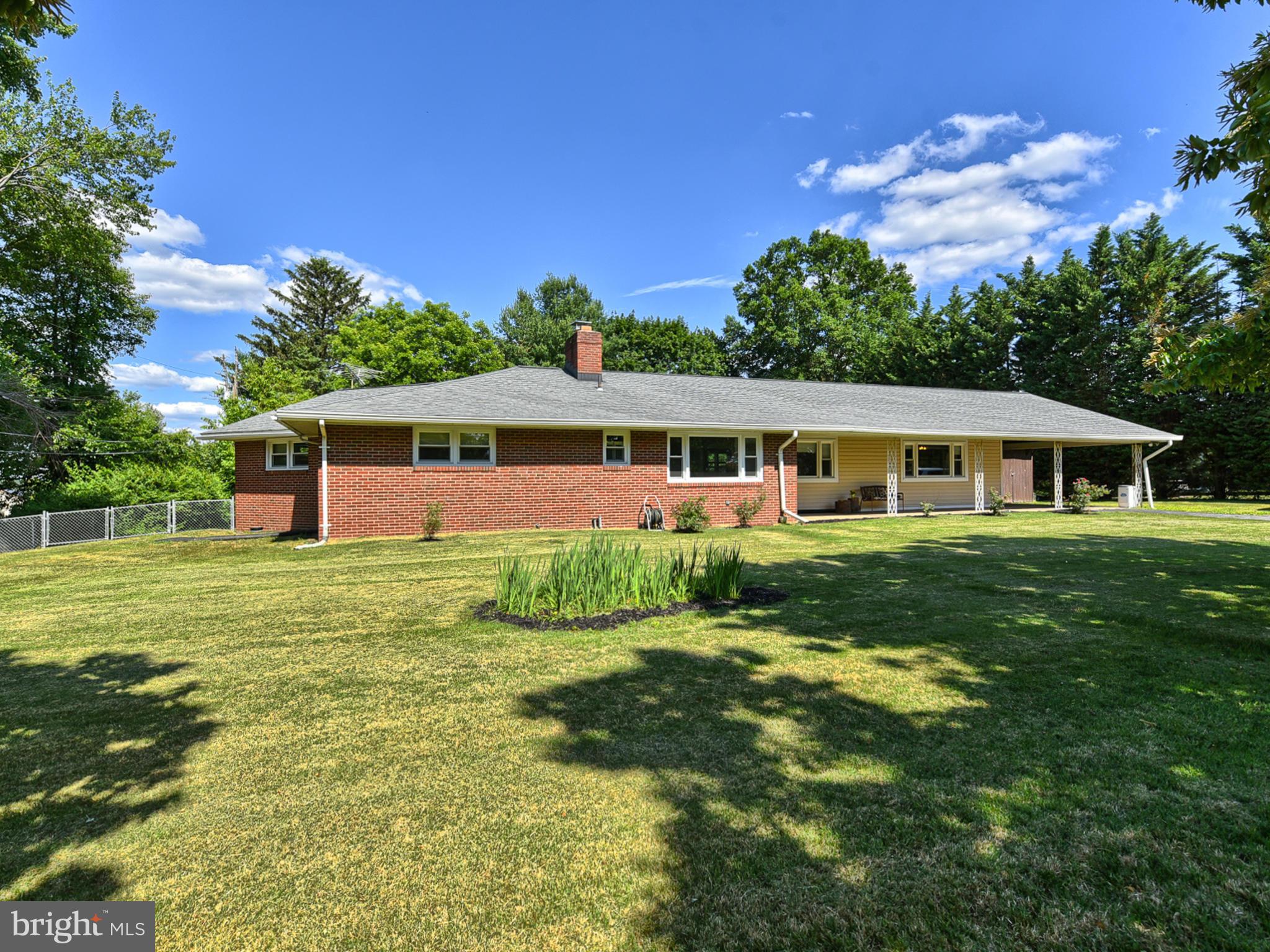 22721 Ridge Road Germantown, MD 20876 - Photo 3 of 41 Gallery Image 3