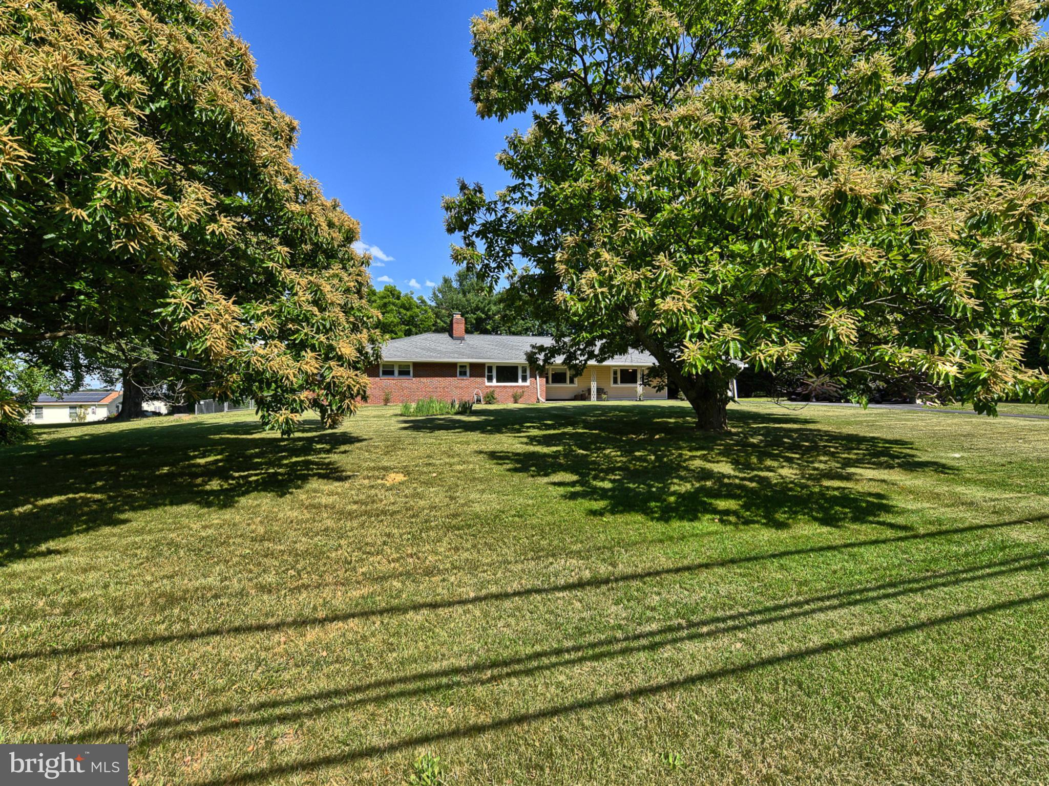 22721 Ridge Road Germantown, MD 20876 - Photo 4 of 41 Spacious front lot!