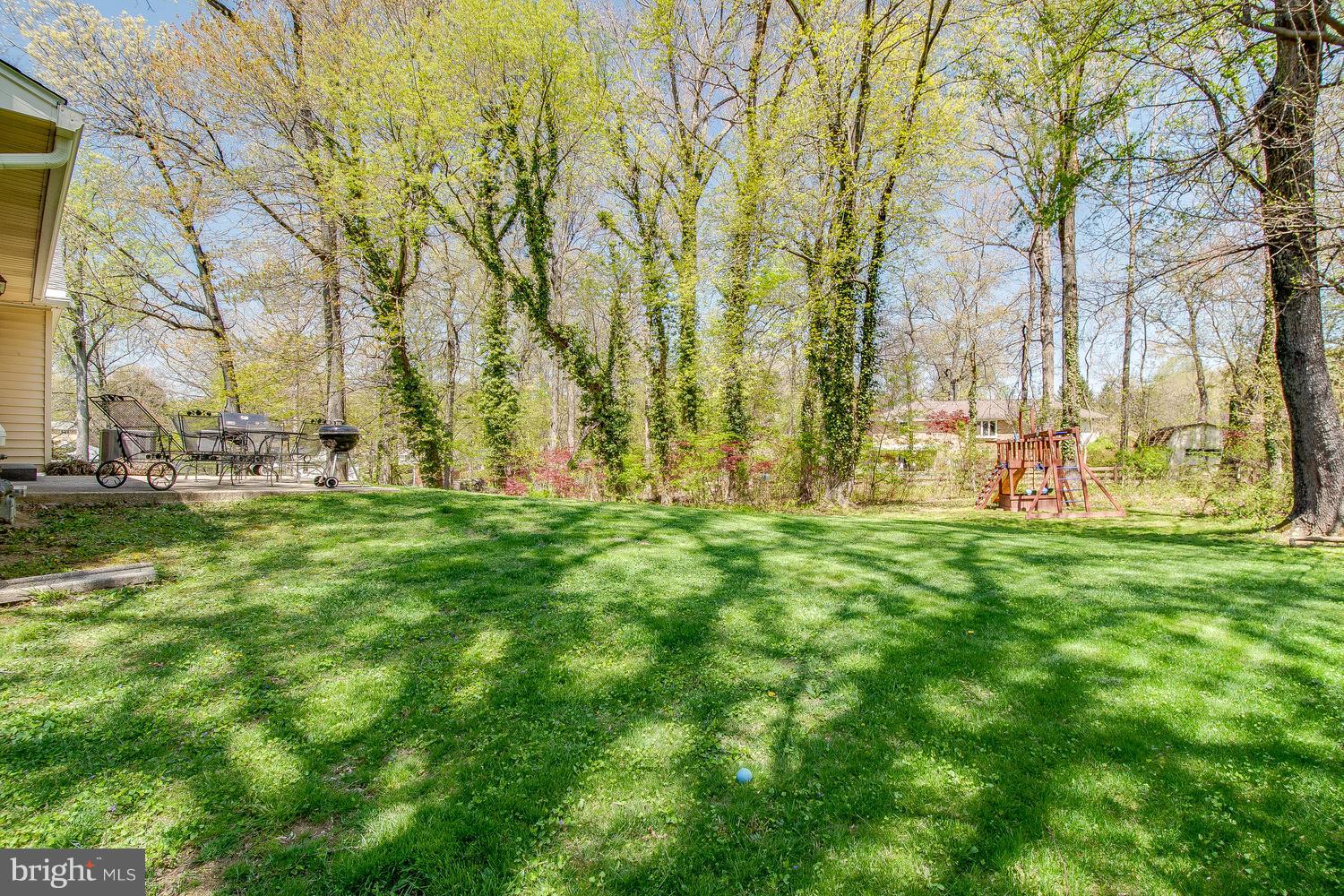 19009 Bloomfield Road Olney, MD 20832 - Photo 22 of 24 Backyard