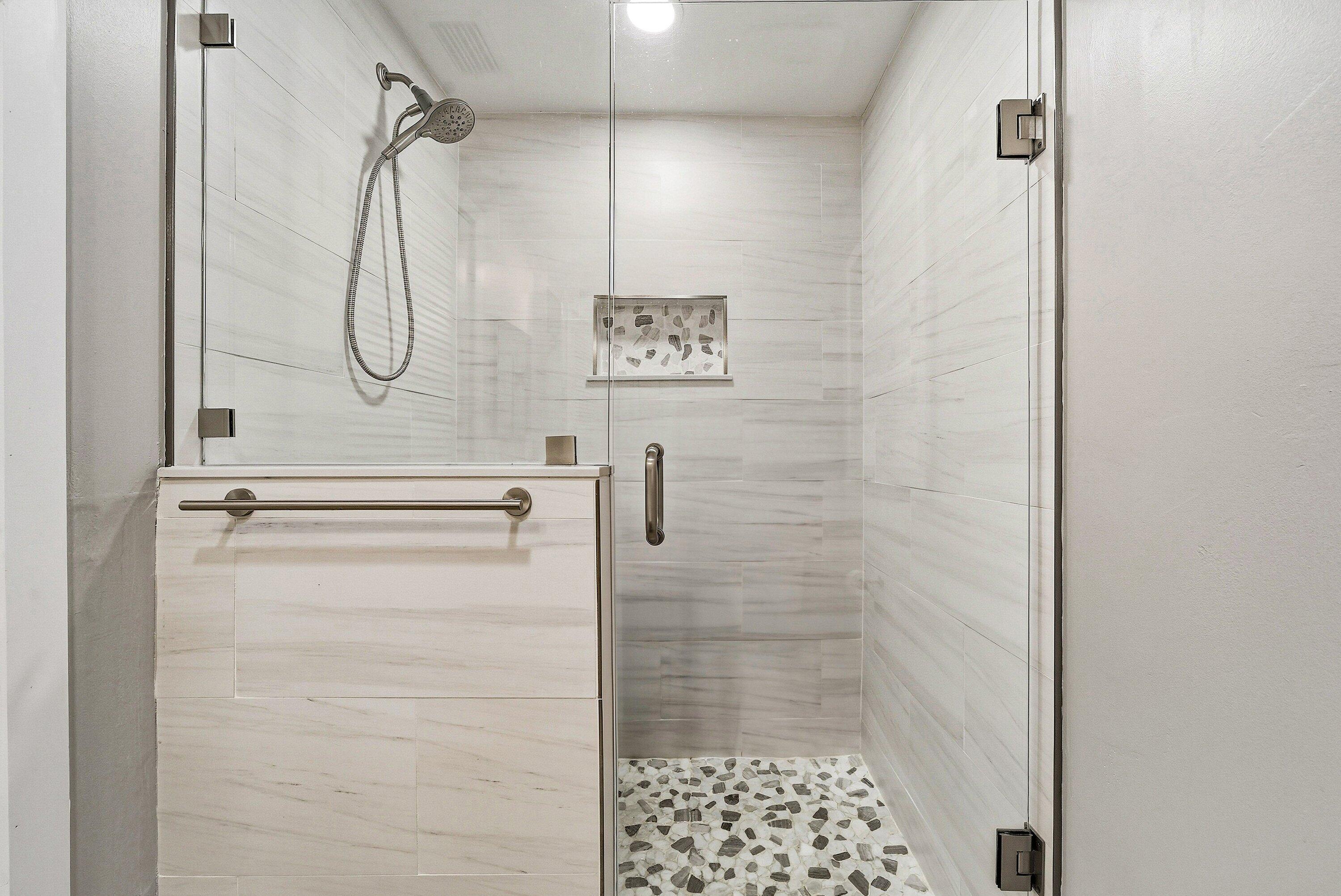 435 Northeast 35th Street Boca Raton, FL 33431 - Photo 34 of 60 Primary Bathroom