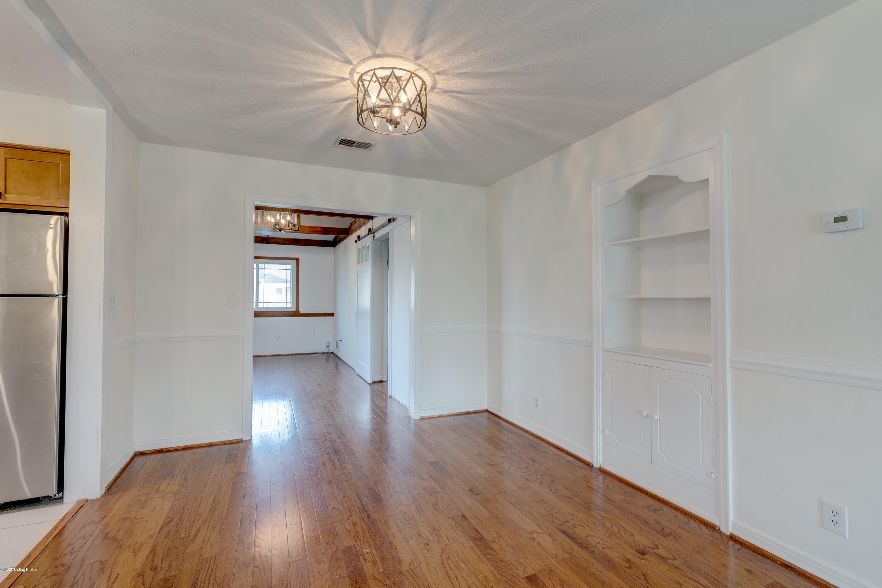 215 Hemingway Road Louisville, KY 40207 - Photo 12 of 46 Elmore_215Hemmingway-16