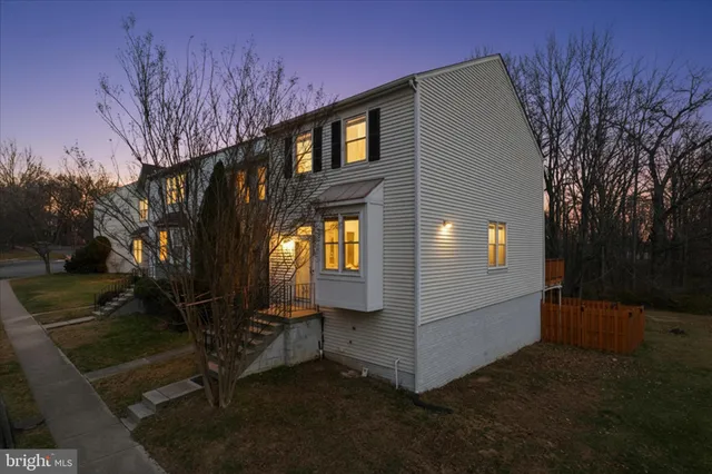 $2,650 | 5927 Wild Brook Court, Centreville, VA 20121