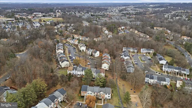 $2,650 | 5927 Wild Brook Court, Centreville, VA 20121