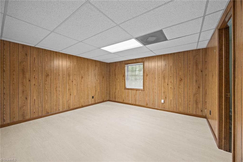 155 Spring Hollow Road High Point, NC 27262 - Photo 30 of 49 Gallery Image 30