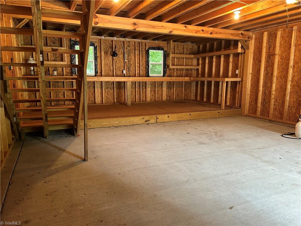 155 Spring Hollow Road High Point, NC 27262 - Photo 42 of 49 Gallery Image 42