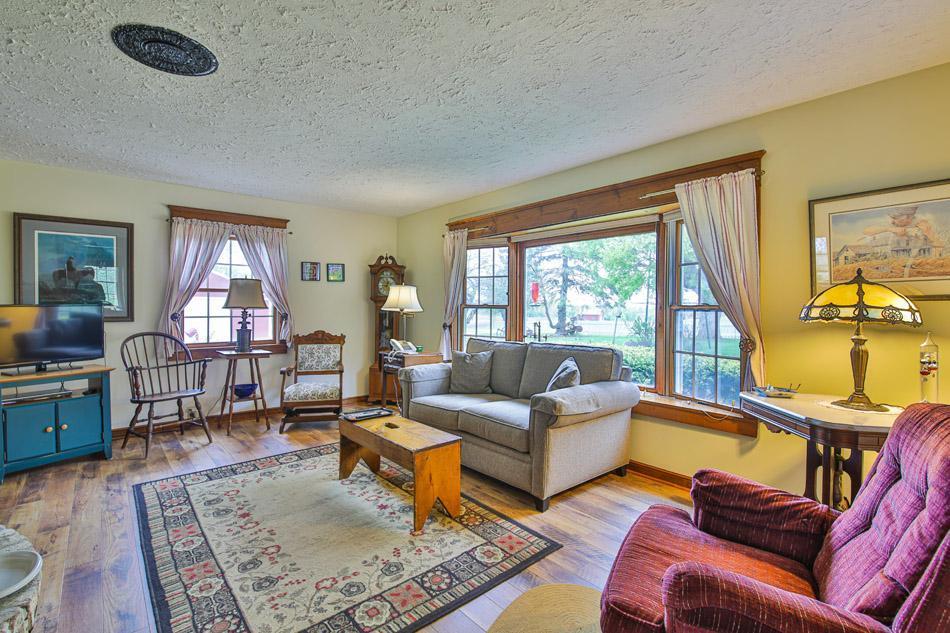 8500 West Highland Road Minnetrista, MN 55359 - Photo 5 of 33 Gallery Image 5