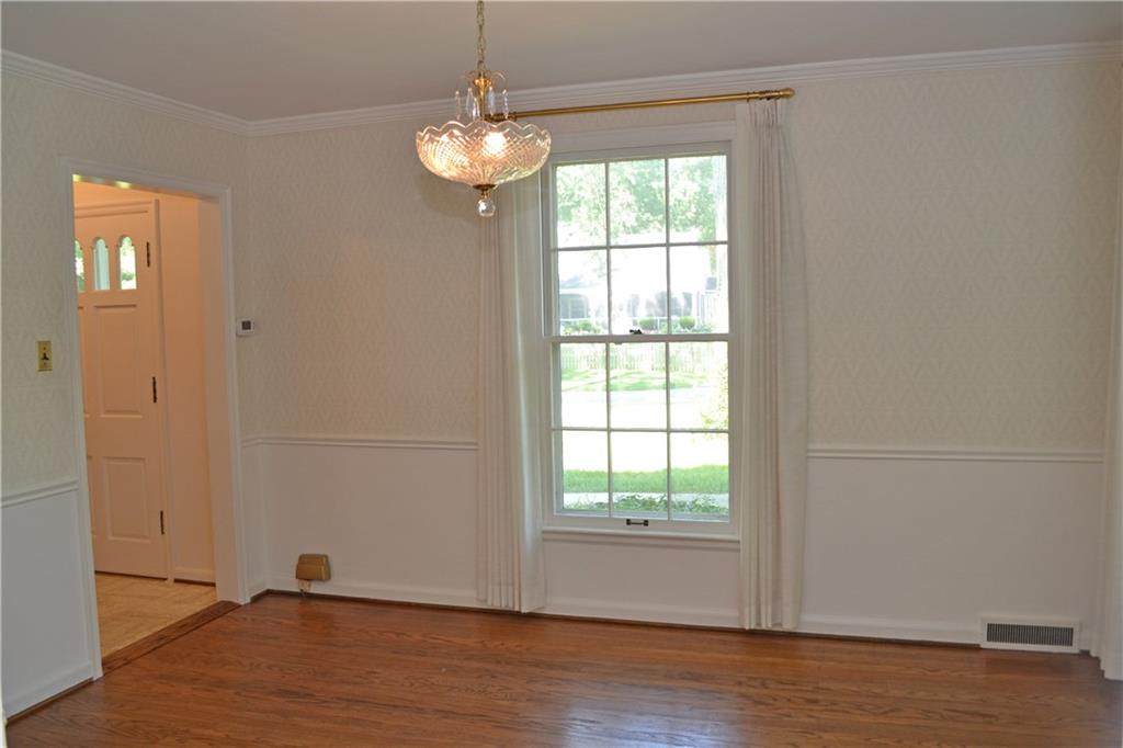 5747 Rolling Ridge Road Indianapolis, IN 46220 - Photo 8 of 14 Gallery Image 8