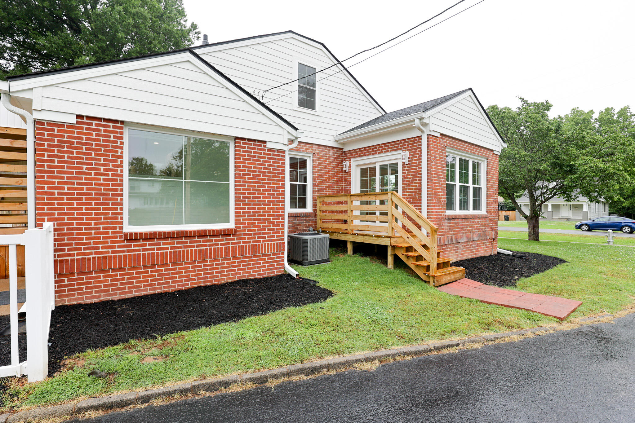 603 West Jefferson Street Paducah, KY 42001 - Photo 5 of 46 Side Exterior