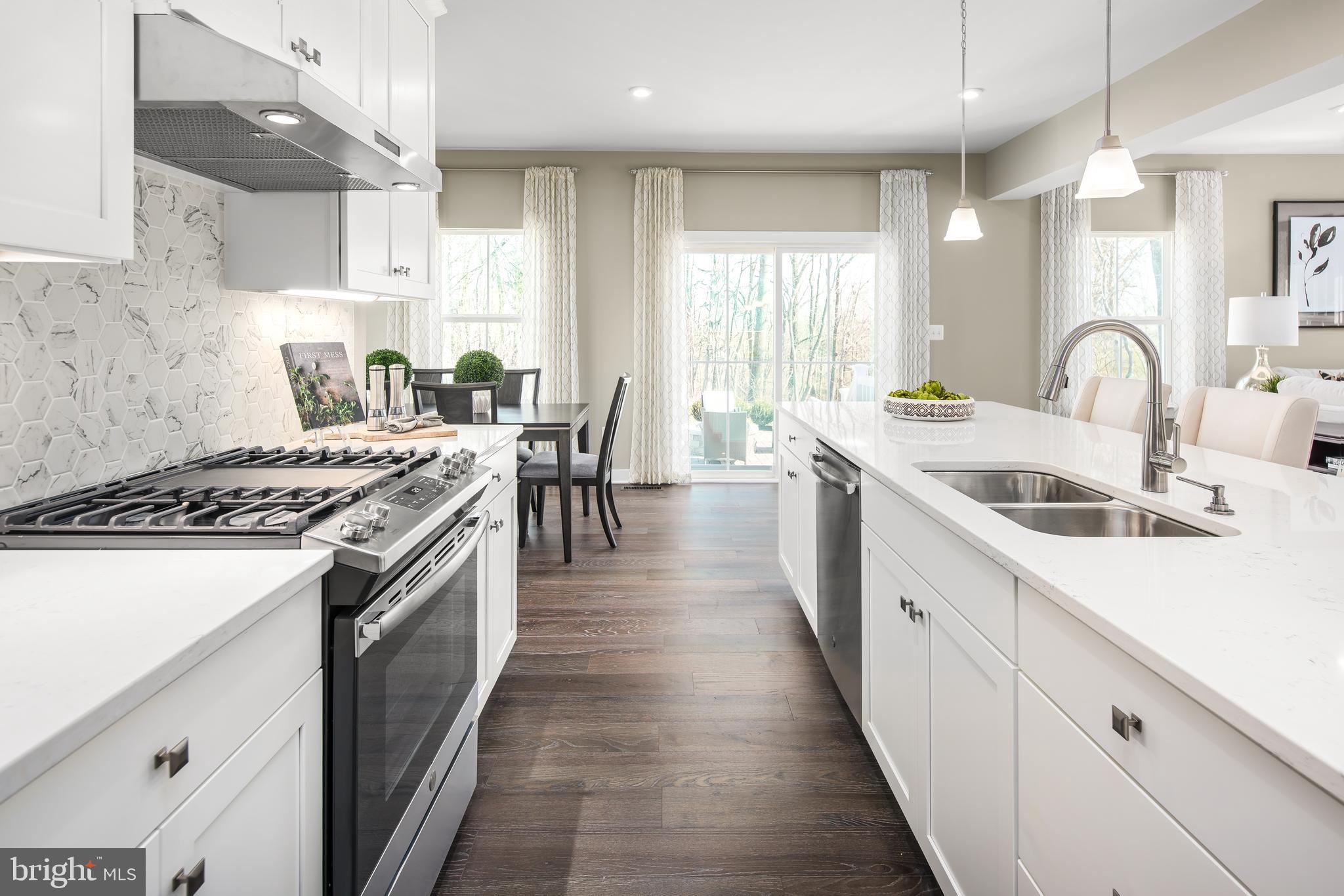 1552 Wallace Way Ranson, WV 25438 - Photo 9 of 18