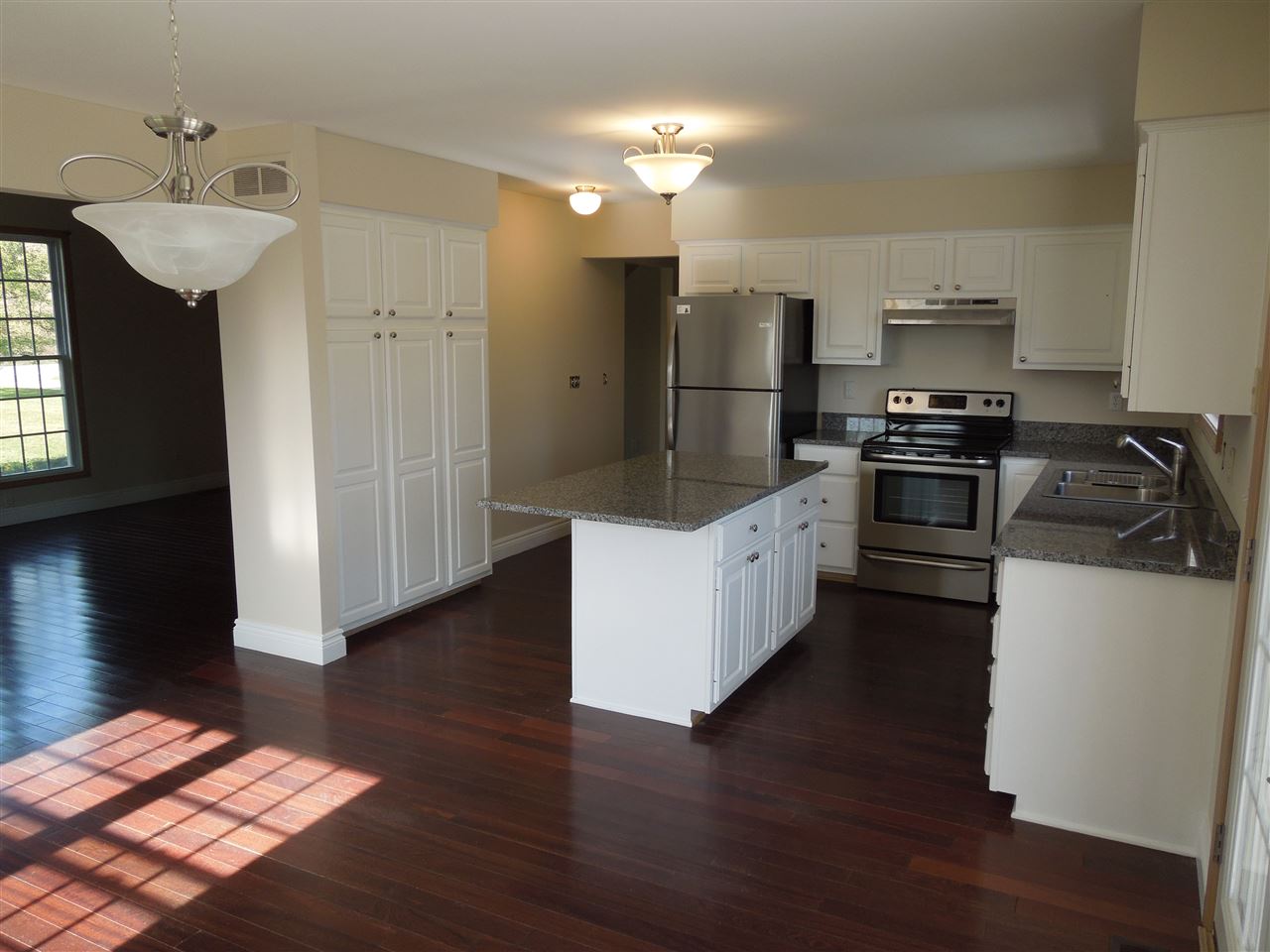 61500 Jewell Road Washington, MI 48094 - Photo 9 of 38 31334175-8.JPG