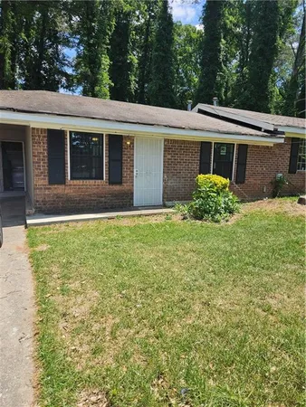 $1,300 | 340 West Avenue, Jonesboro, GA 30236