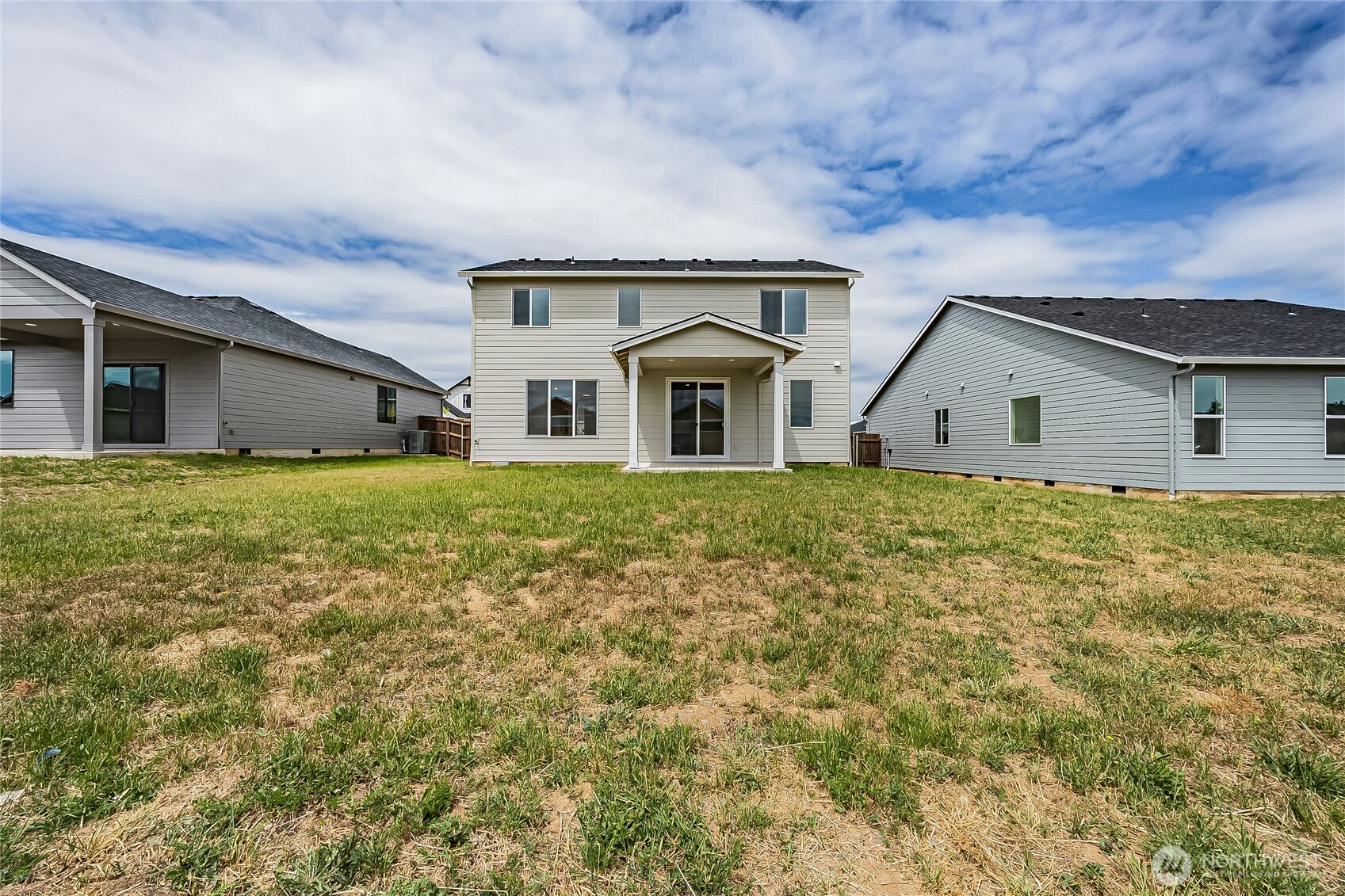 404 Pagget Avenue Winlock, WA 98596 - Photo 38 of 40 a view of a house with a yard