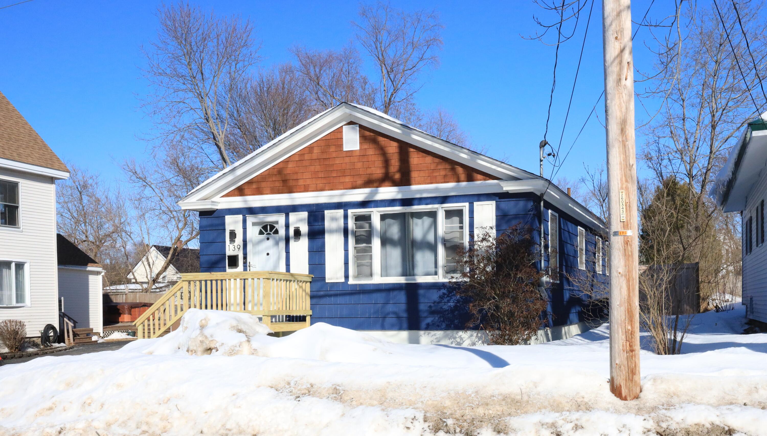 139 Palm Street Bangor, ME 04401 - Photo 6 of 63 IMG_9225-2