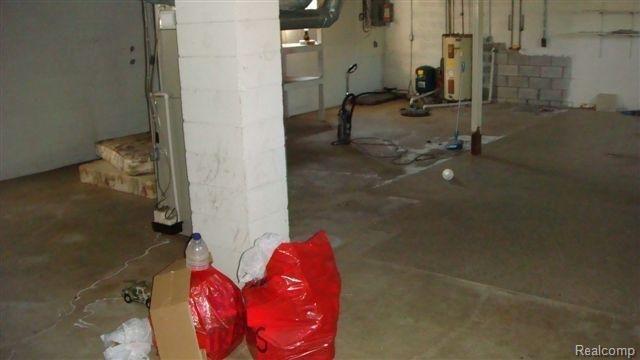 4864 Fish Road Smiths Creek, MI 48074 - Photo 13 of 14 DSC02440 (Small).JPG