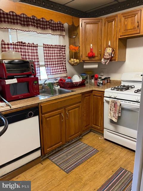 3165 Elmora Avenue Baltimore, MD 21213 - Photo 2 of 13