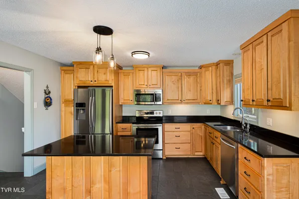 $1,200,000 | 134 Summerhill Drive, Butler, TN 37640